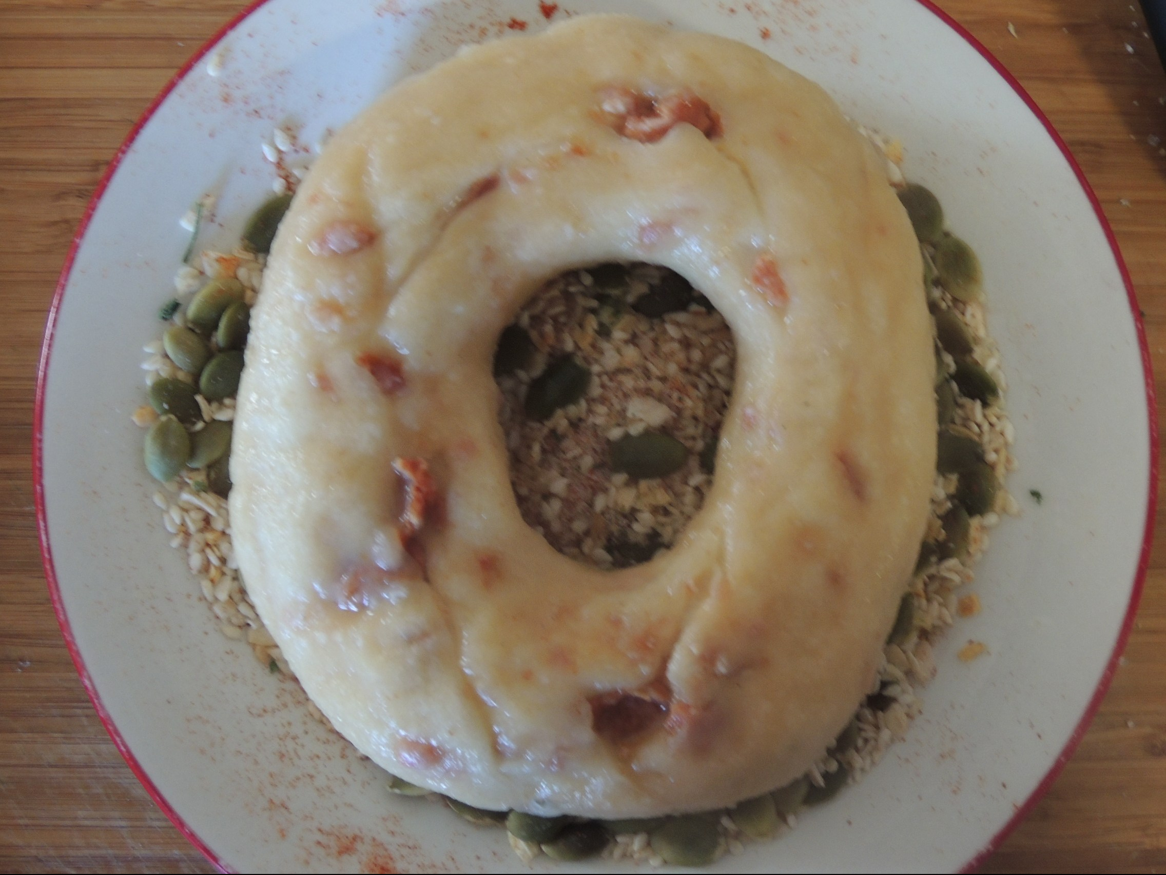 Bagel bagel dipped in seeds and spices