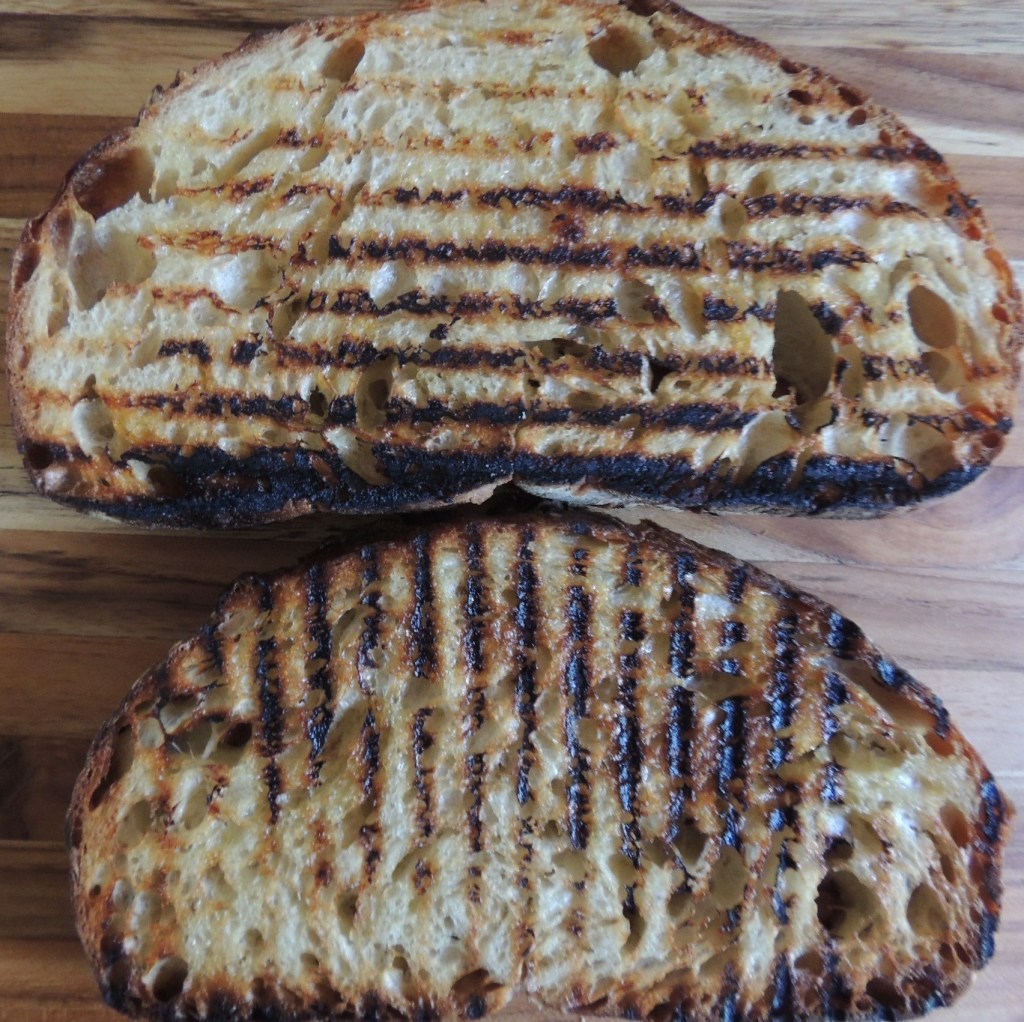 Bread grilled with olive oil